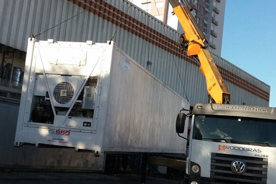 Movimentação de Container Refrigerado